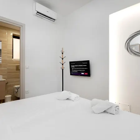 Reborn Luxury * Rhodes City