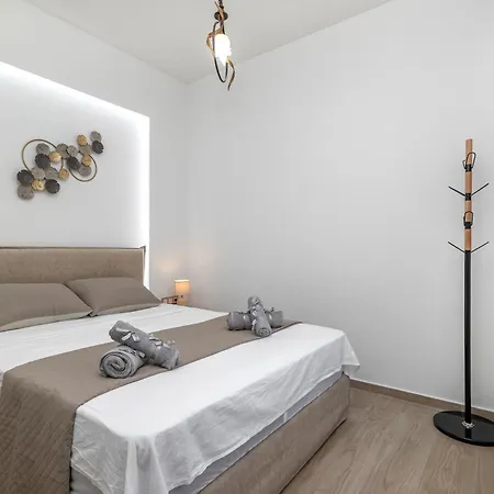 Apartment Reborn Luxury Rhodes City