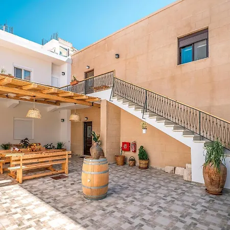 Reborn Luxury Apartman