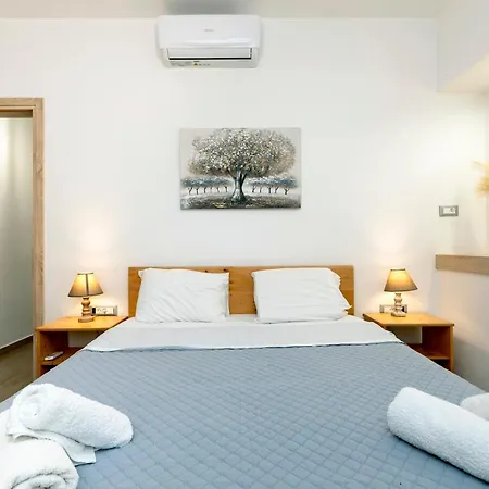 Reborn Luxury Apartment *