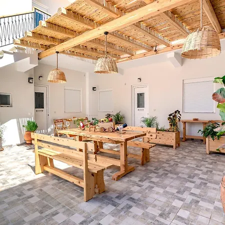 Reborn Luxury Apartment Rhodes City