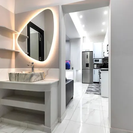 Reborn Luxury Apartment Rhodes City