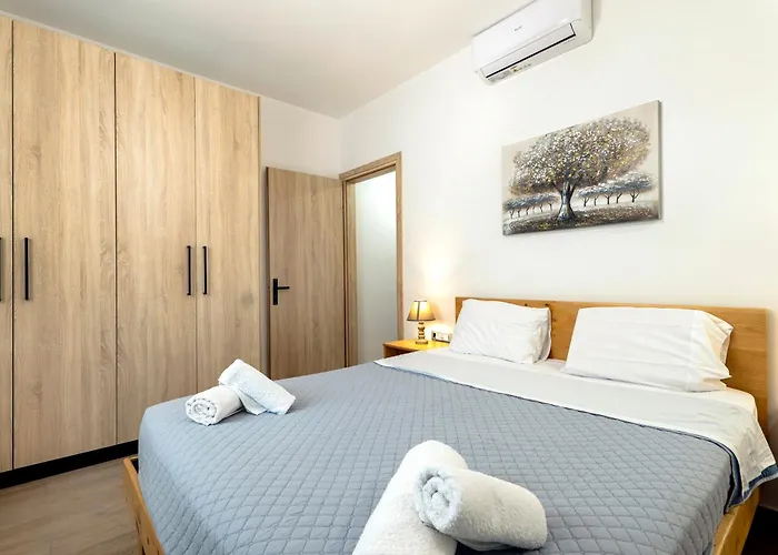 Reborn Luxury Apartamento *