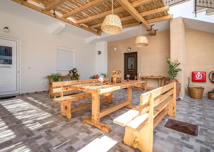 Reborn Luxury Rhodes City