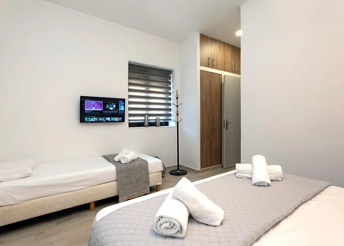 Reborn Luxury Rhodes City