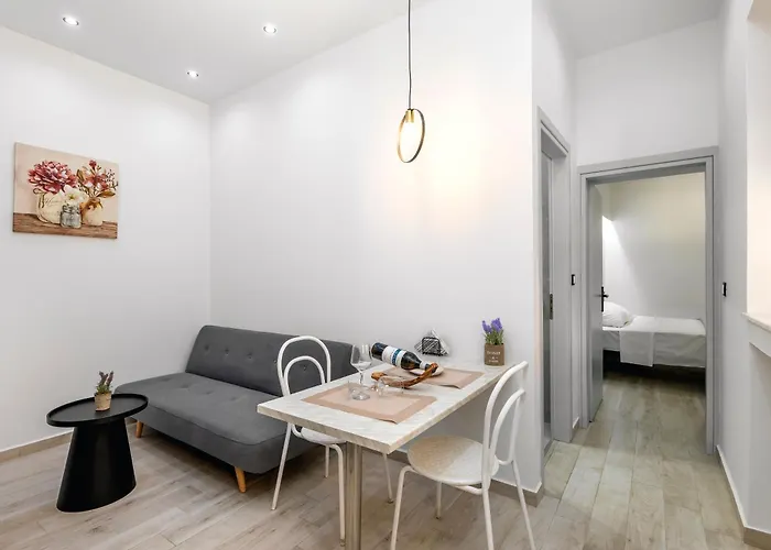 Reborn Luxury Apartamento Rhodes City