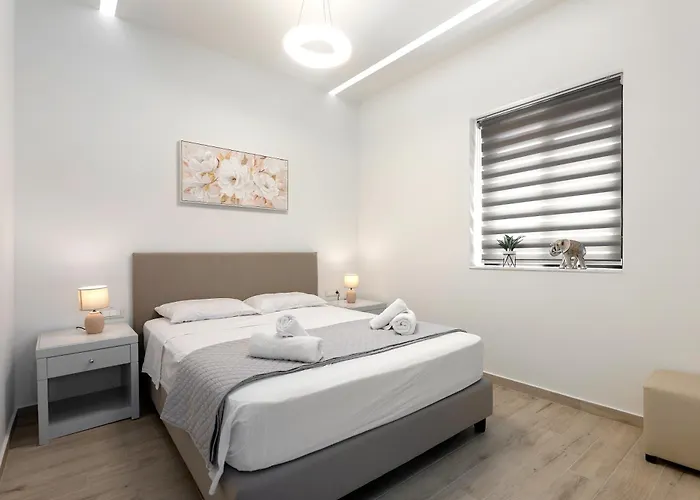 Reborn Luxury Apartamento Rhodes City