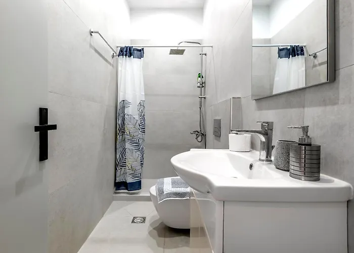 Reborn Luxury Apartamento *